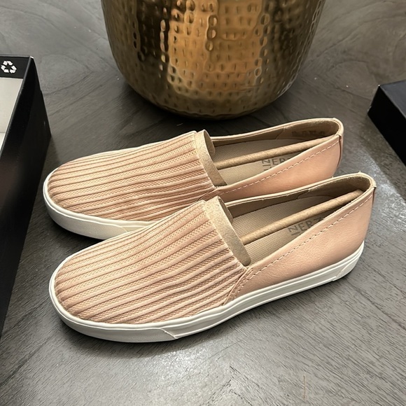 Naturalizer Brogan Womens Slip On Lifestyle Fashion Sneakers - Picture 5 of 9